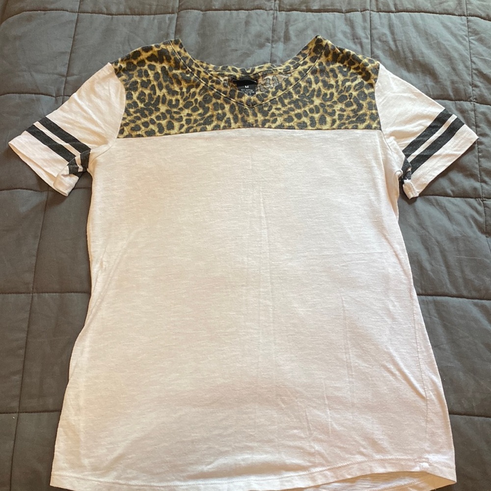 Rue 21 tshirt